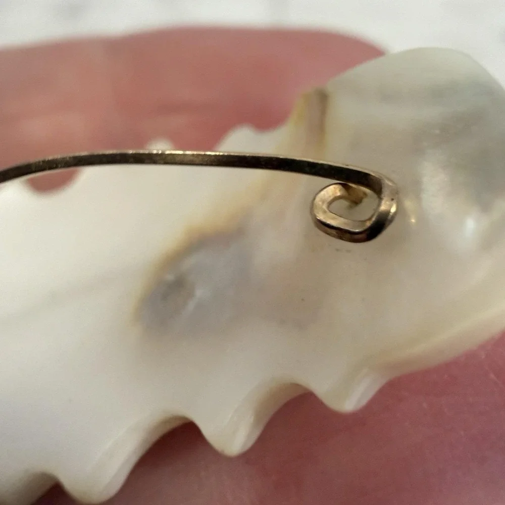 Vintage Gold Filled Wire Wrap Mother of Pearl Shell Carved Leaf Pin Brooch